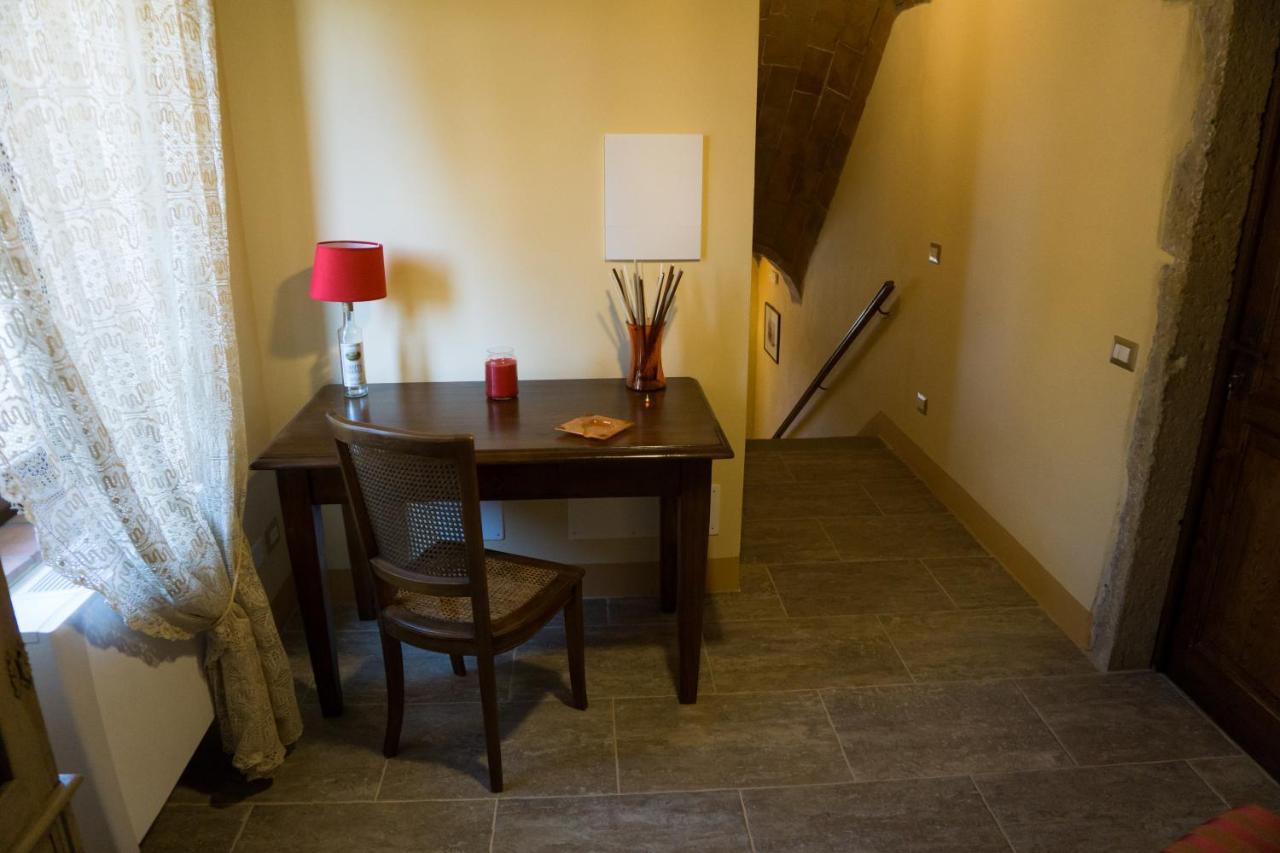 Apartmán Antica Casa Del Glicine Poggibonsi Exteriér fotografie