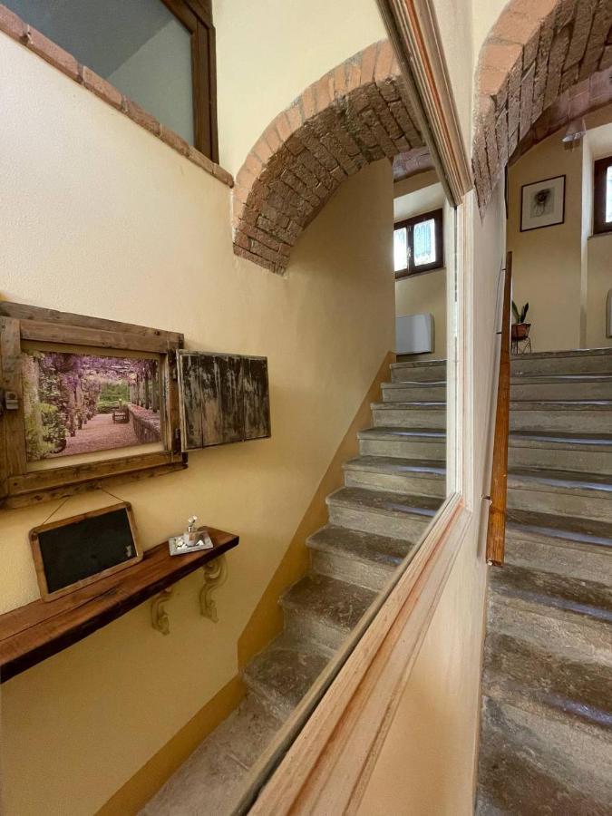 Apartmán Antica Casa Del Glicine Poggibonsi Exteriér fotografie